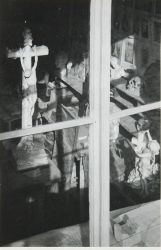 Za oknem, 1947